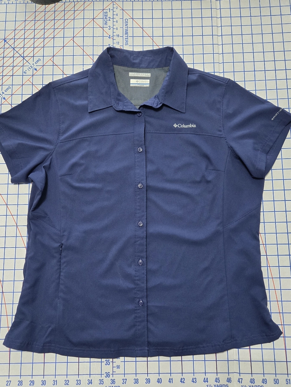 Columbia Women's Omni-Shade Short Sleeve Button Shirt - Navy